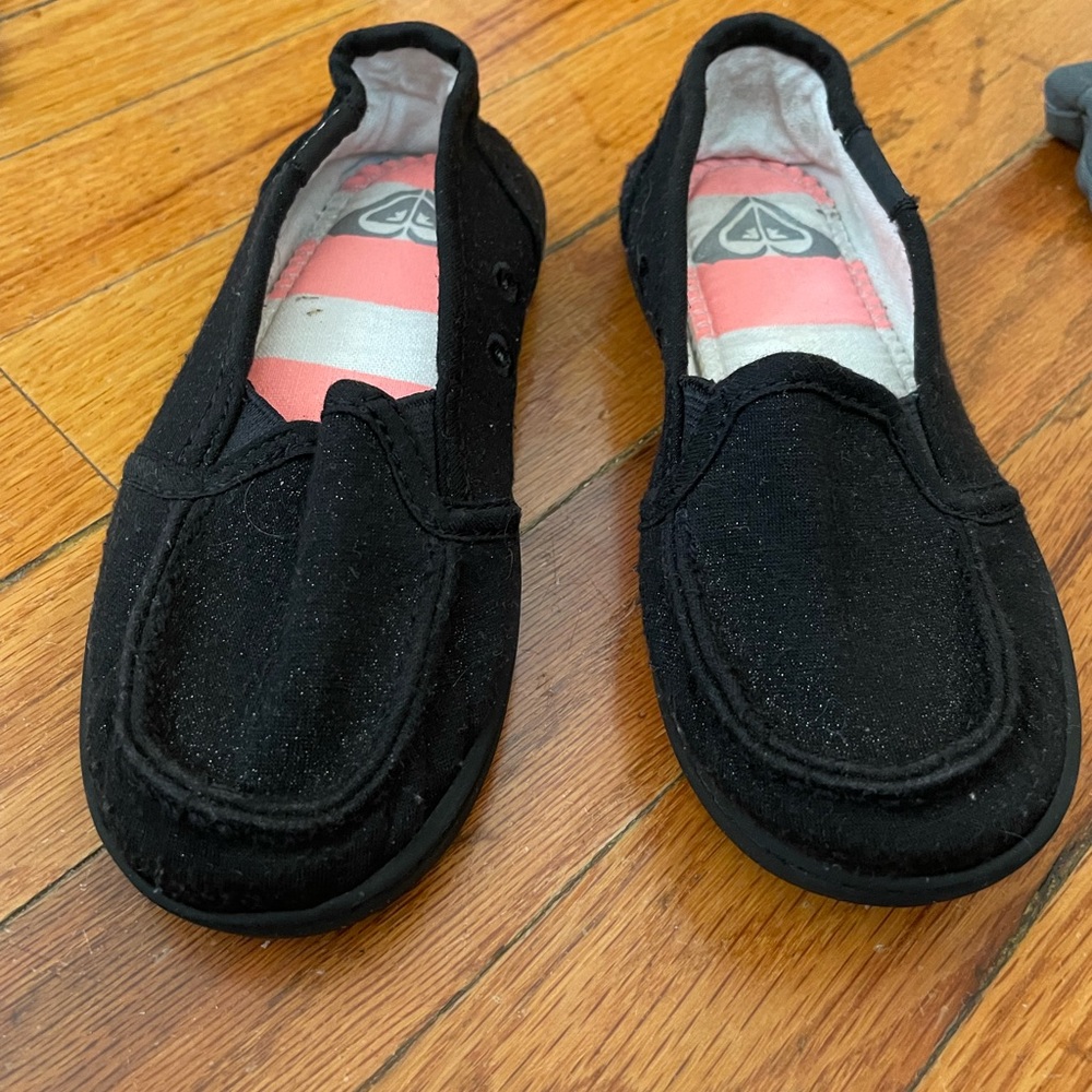 Girls Roxy flats